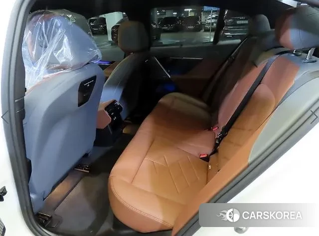 BMW 5 Series (G60) id 3487308 из Кореи 17