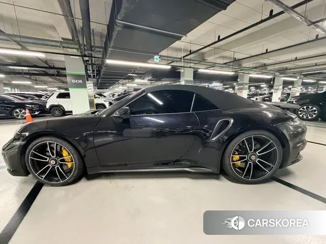 Porsche 911(992) id 3347945 из Кореи 17