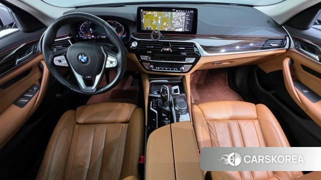 BMW 5 Series (G30) id 3843291 из Кореи 17