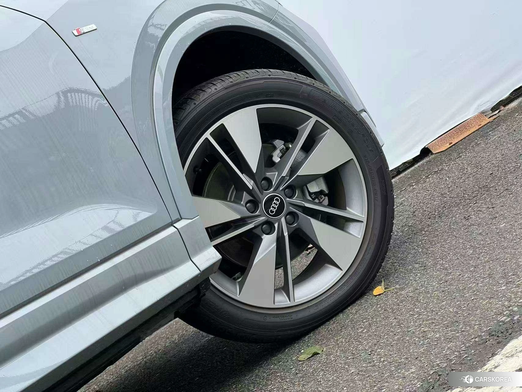 Audi Q2L id 4454125 из Китая 23