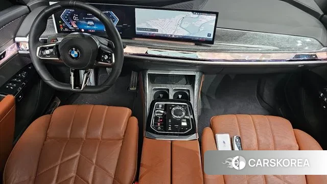 BMW 7 Series (G70) id 2993086 из Кореи 17