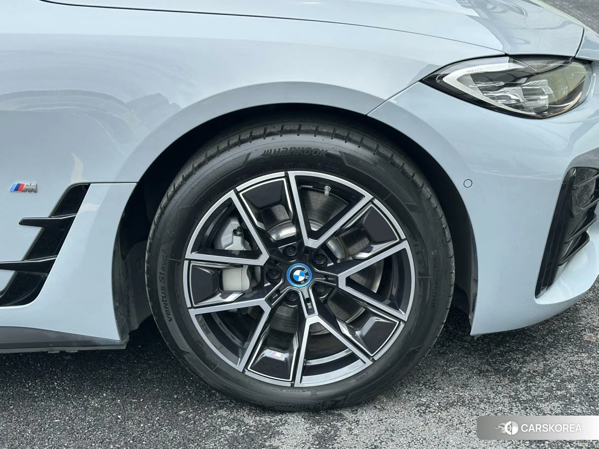 BMW i4 id 4486556 из Китая 15