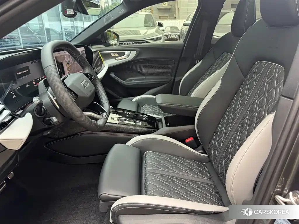 Audi A5L id 4559821 из Китая 23