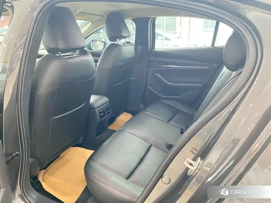 Mazda 3 id 4547928 из Китая 9