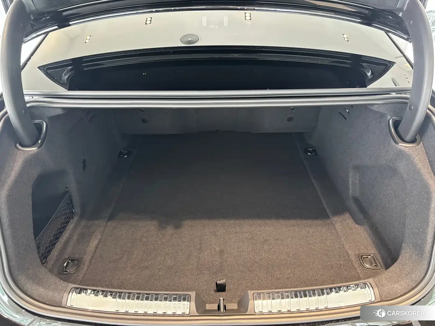 Audi A6L id 4680737 из Китая 12