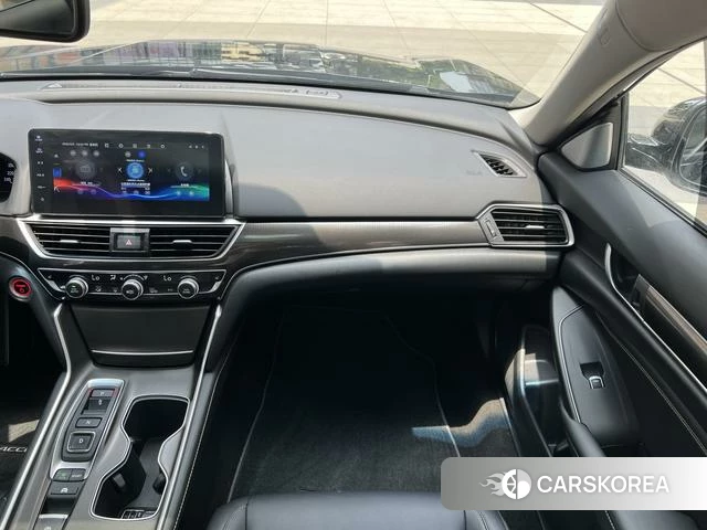 Honda Accord id 4342159 из Китая 20