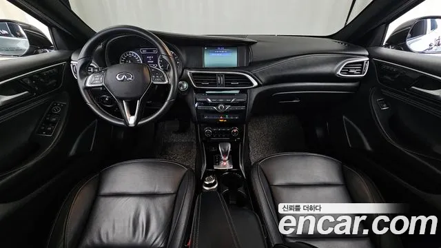 Infiniti Q30 id 2711954 из Кореи 17