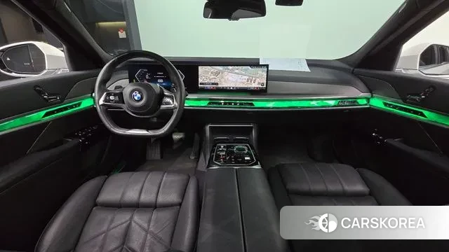 BMW 7 Series (G70) id 3599900 из Кореи 17