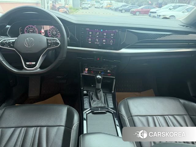 Volkswagen Passat id 4241167 из Китая 16
