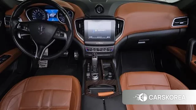 Maserati Ghibli id 3329698 из Кореи 17
