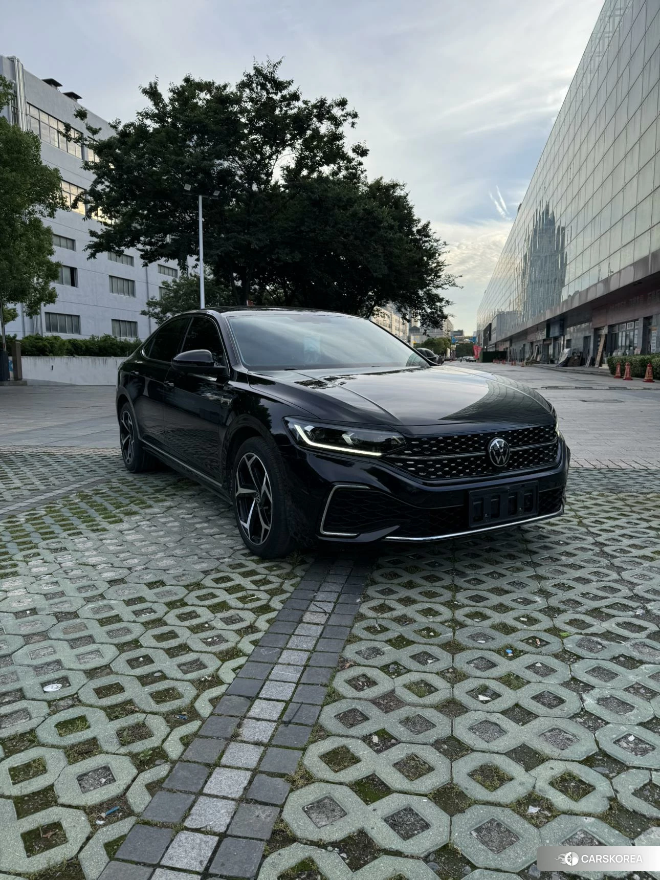 Volkswagen Passat id 4454418 из Китая 7