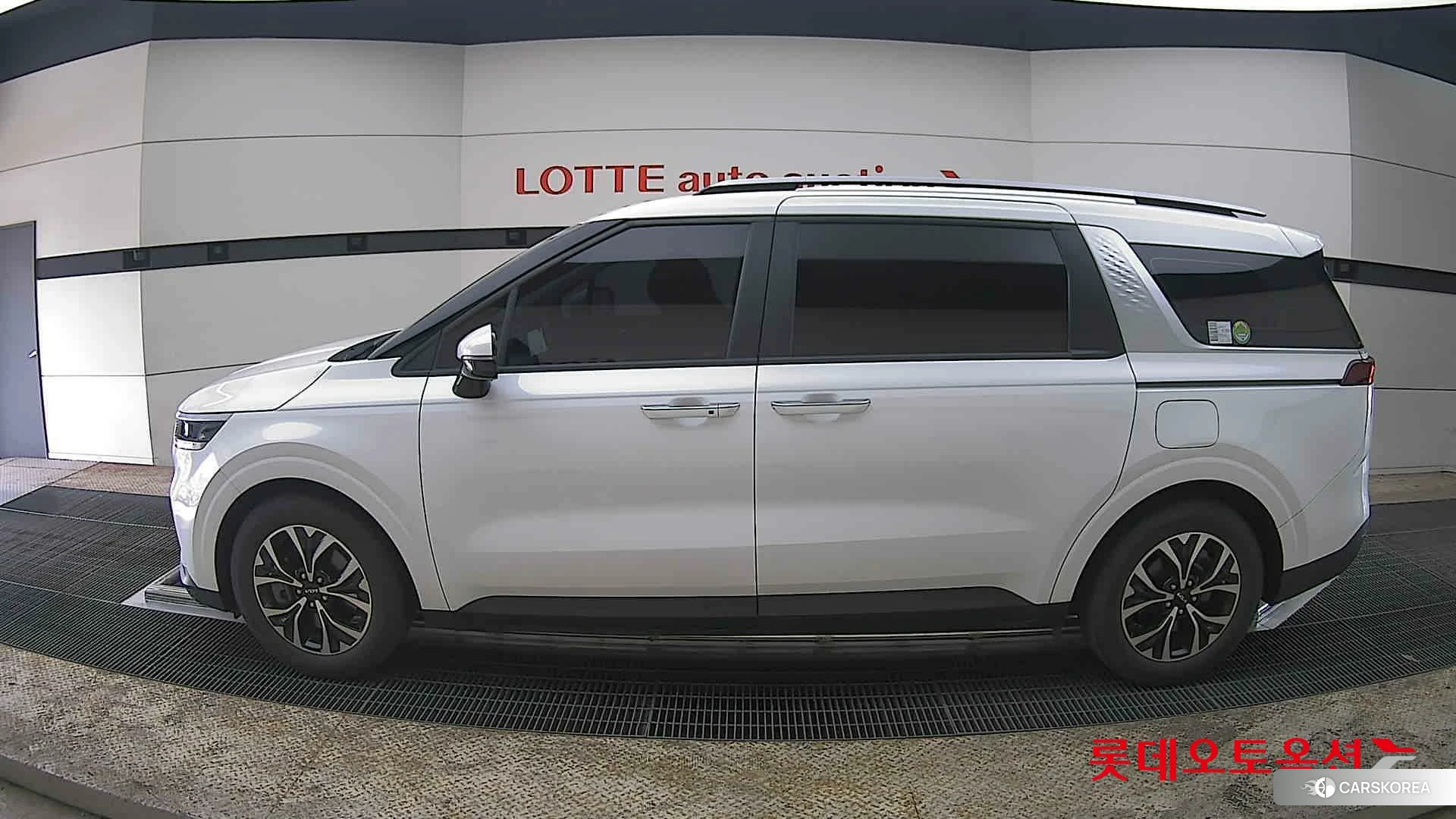 Kia Carnival id 3869412 из Кореи 35