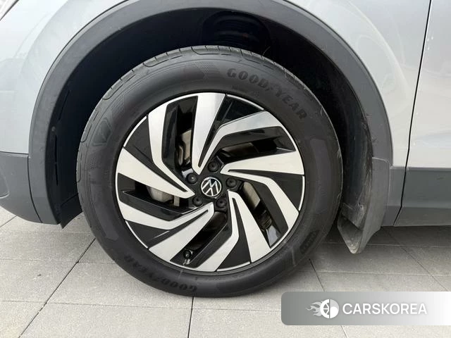 Volkswagen Tiguan L id 4264727 из Китая 18