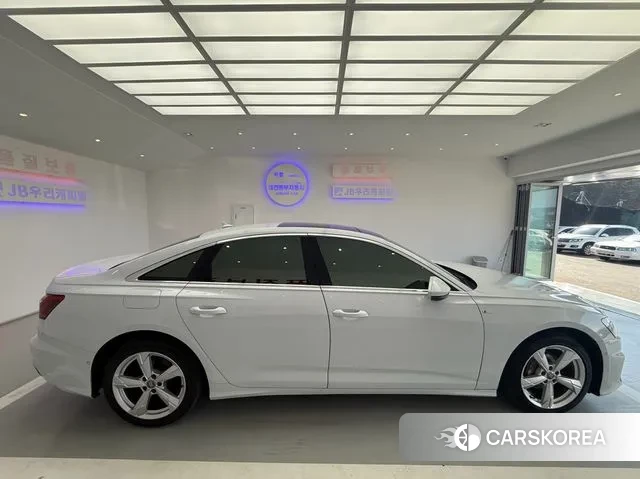 Audi A6 (C8) id 3757045 из Кореи 16