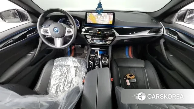 BMW 5 Series (G30) id 2998567 из Кореи 17