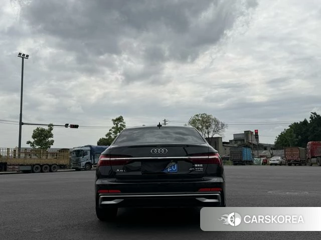 Audi A6L id 4299960 из Китая 13