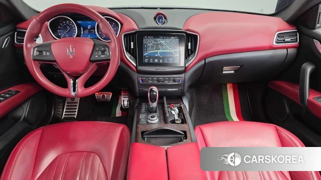 Maserati Ghibli id 3905608 из Кореи 17