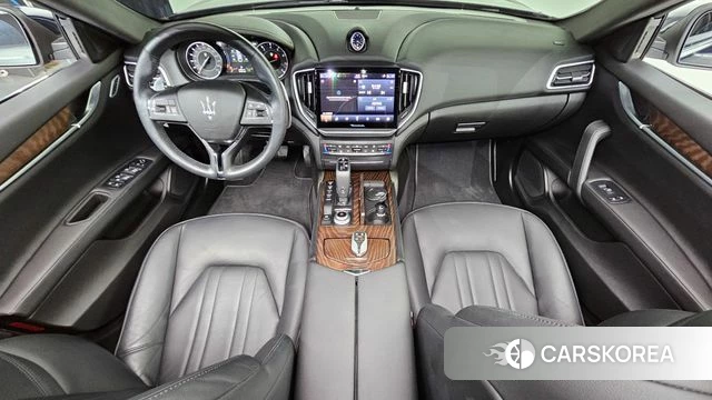 Maserati Ghibli id 4415524 из Кореи 27