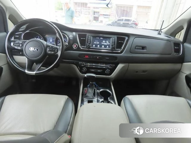 Kia The New Carnival id 4581934 из Кореи 17