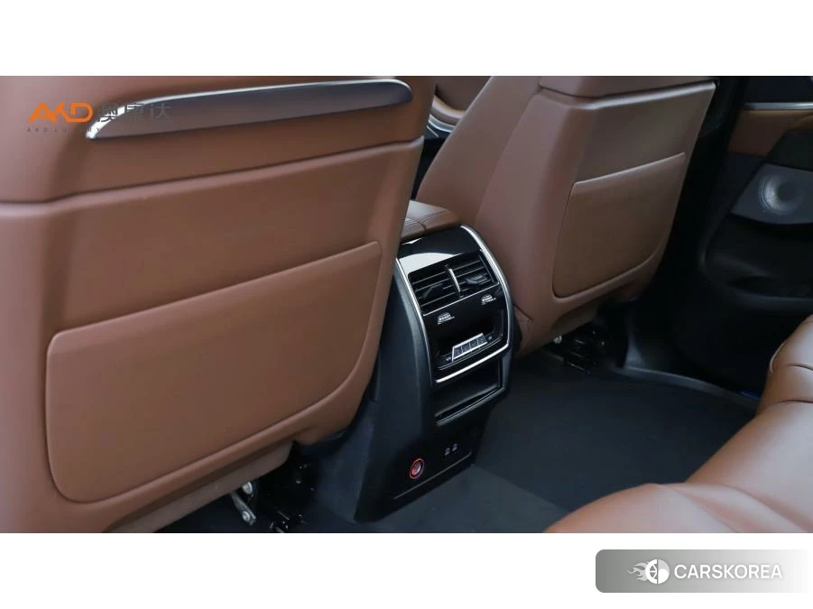 BMW X7 id 4492931 из Китая 7