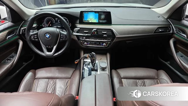 BMW 5 Series (G30) id 4652347 из Кореи 28