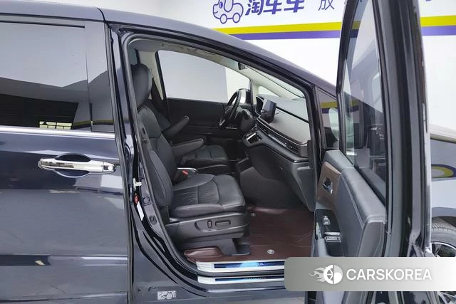 Honda Odyssey id 3840621 из Китая 14