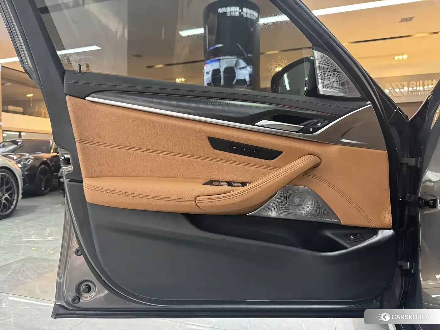 BMW 5 series id 4538922 из Китая 10