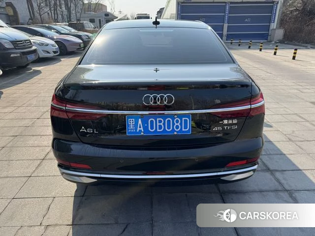 Audi A6L id 4207268 из Китая 7