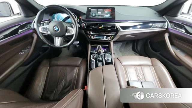 BMW 5 Series (G30) id 4689376 из Кореи 29