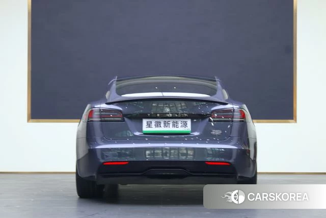 Tesla Model S id 3907836 из Китая 19