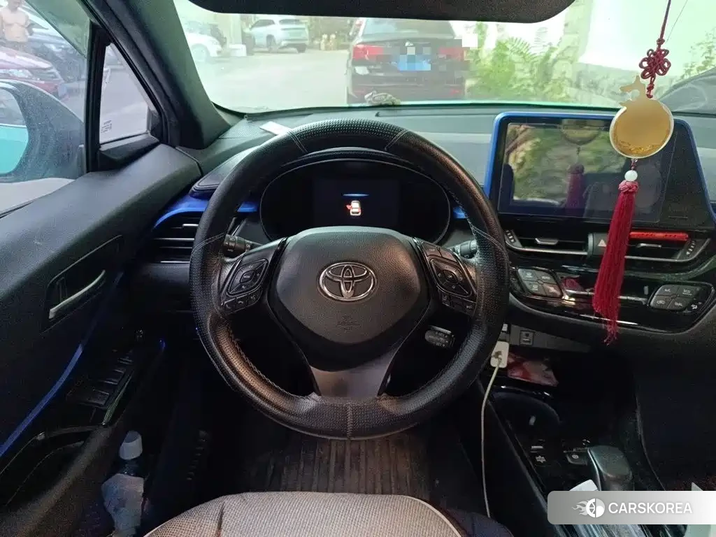 Toyota C-HR EV id 4674399 из Китая 18