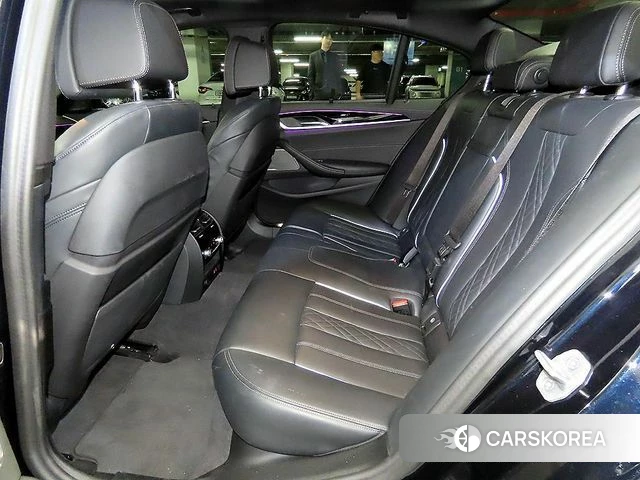 BMW 5 Series (G30) id 4533867 из Кореи 17