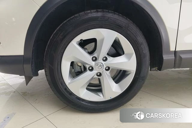 Nissan Qashqai id 3913646 из Китая 14