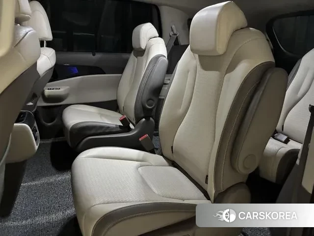 Kia The New Carnival 4th Generation id 3684380 из Кореи 17