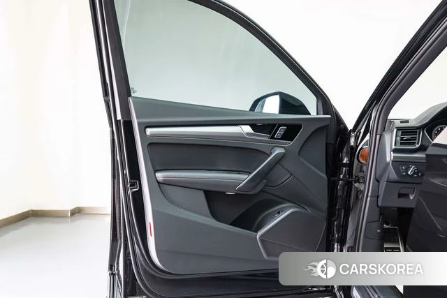 Audi Q5L id 3919589 из Китая 21
