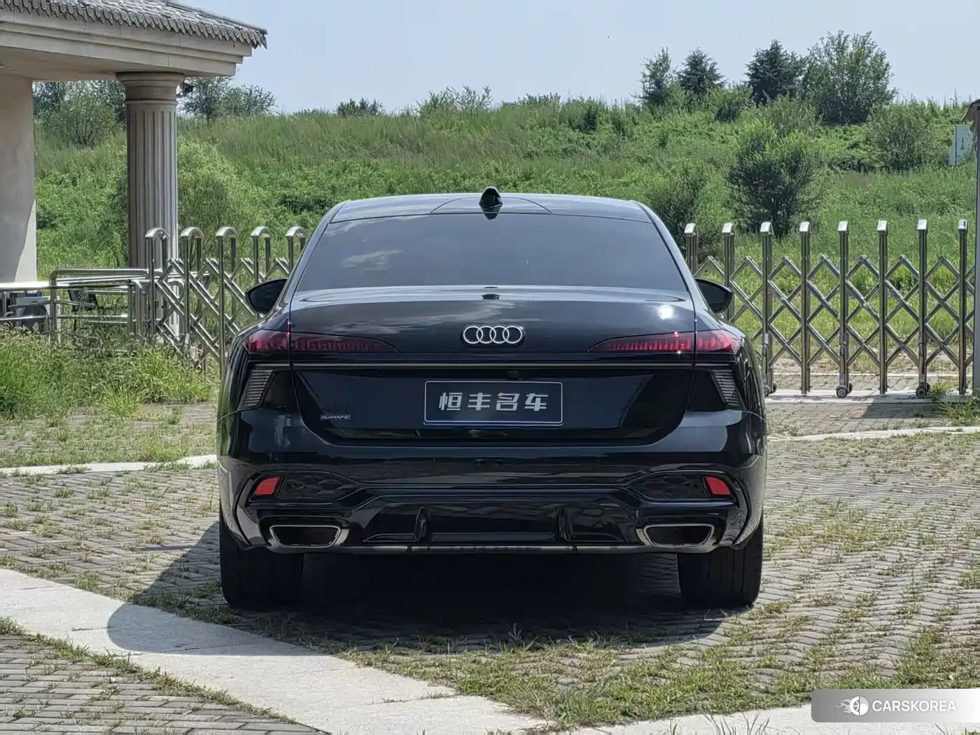 Audi A6L id 4653878 из Китая 14