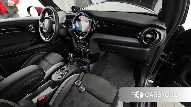 Mini Cooper S id 3606125 из Кореи 17