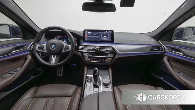 BMW 5 Series (G30) id 3859299 из Кореи 17