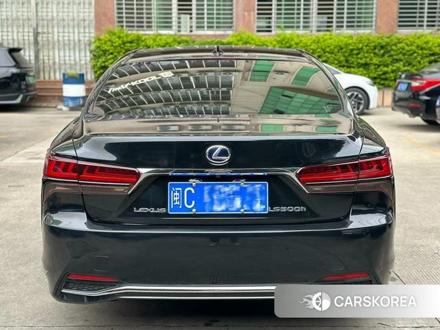 Lexus LS id 4335342 из Китая 7