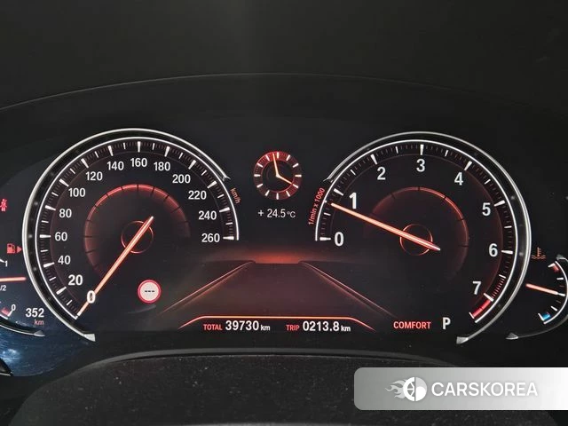 BMW 5 Series (G30) id 4310849 из Кореи 17