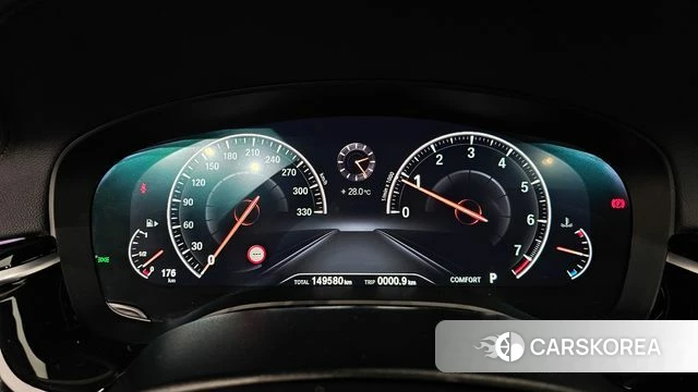 BMW 5 Series (G30) id 4900398 из Кореи 35
