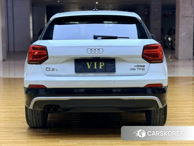 Audi Q2L id 3889103 из Китая 7