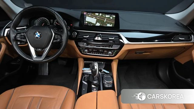 BMW 5 Series (G30) id 4403456 из Кореи 30