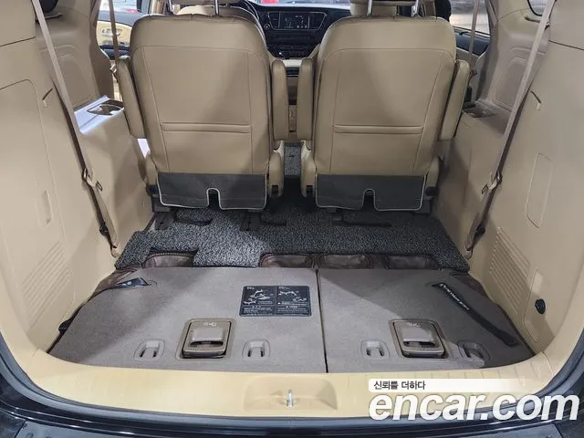 Kia The New Carnival id 2690442 из Кореи 17