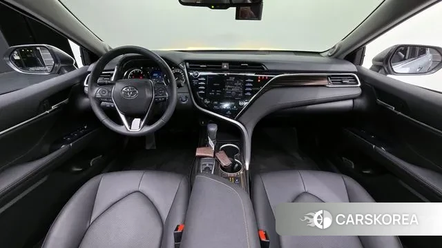 Toyota Camry (XV70) id 3485019 из Кореи 17