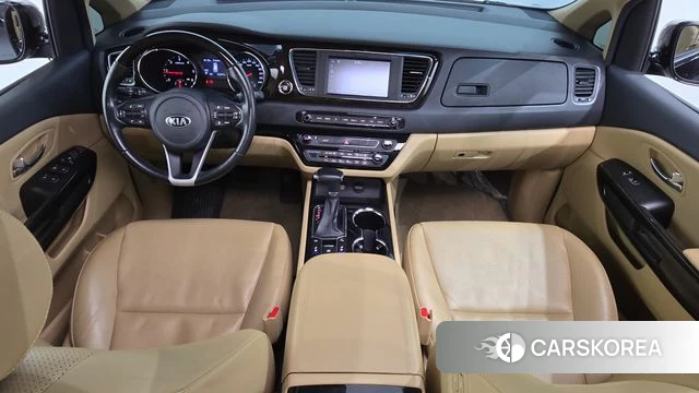 Kia The New Carnival id 4483249 из Кореи 17