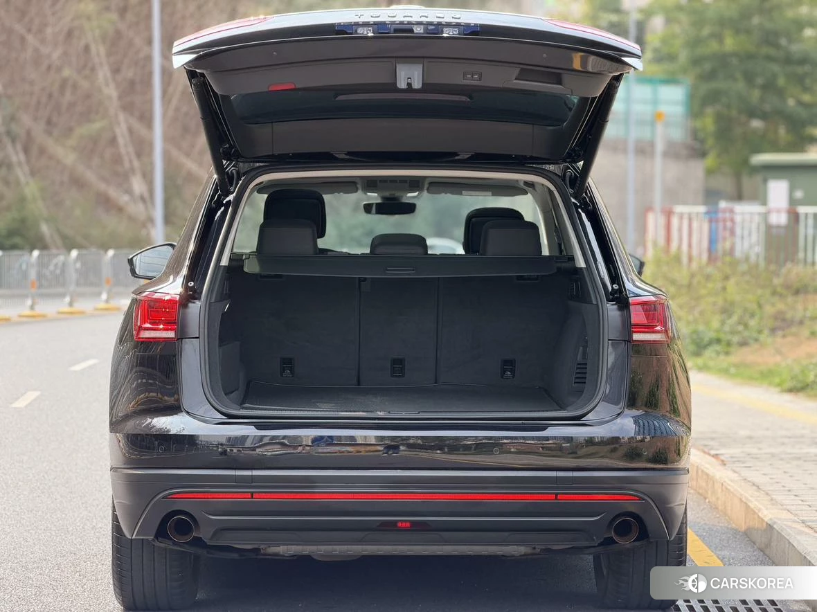 Volkswagen Touareg id 4405745 из Китая 10