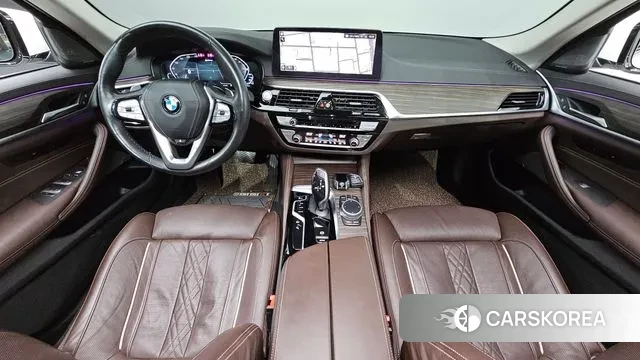 BMW 5 Series (G30) id 3626354 из Кореи 17