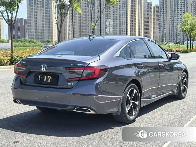 Honda Accord id 4307104 из Китая 7