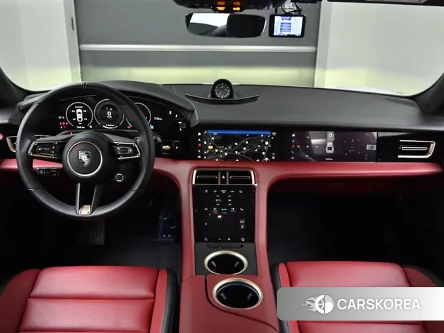 Porsche Taycan id 3341161 из Кореи 17